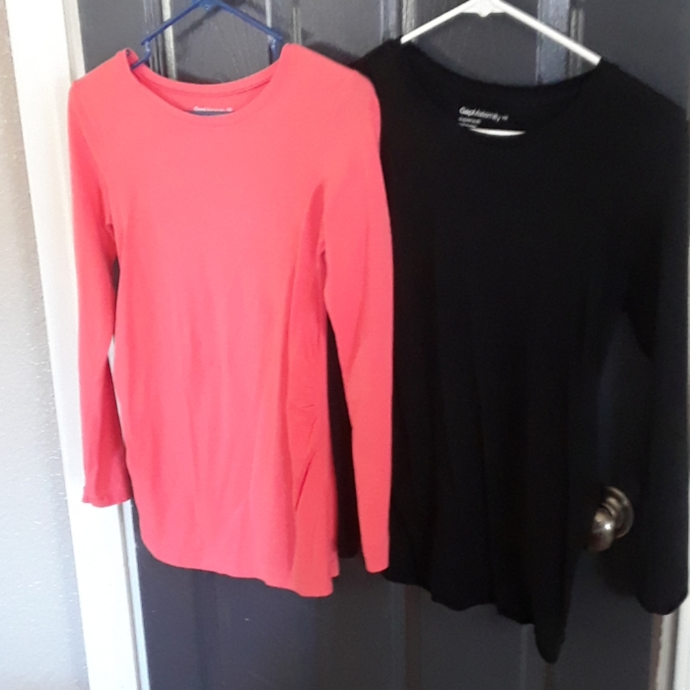 Gap pure body and super soft maternity shirt.